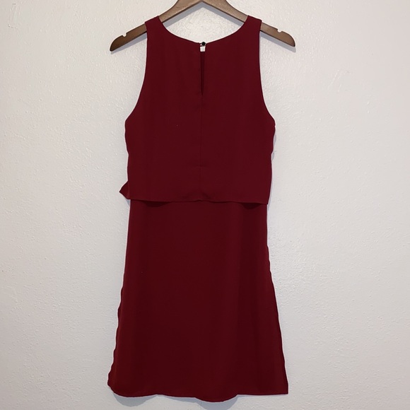 BKE Red Burgundy Tunic Style Tiered Tank Dress with Slits Up Sides - Picture 4 of 5